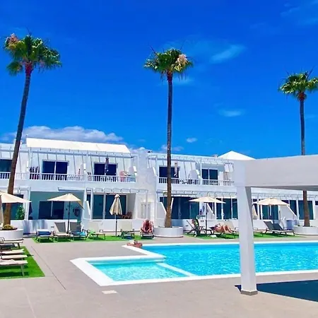 Stunning 2 Bed 2 Bath Apt Pdc With Free Wifi *
